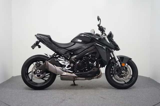 Yamaha MT-09 (2013) thumbnail 3
