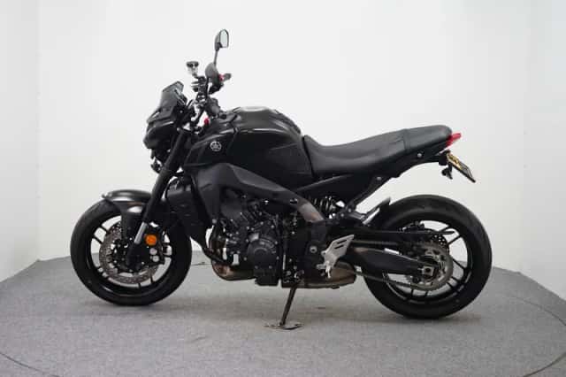 Yamaha MT-09 (2023) thumbnail 5