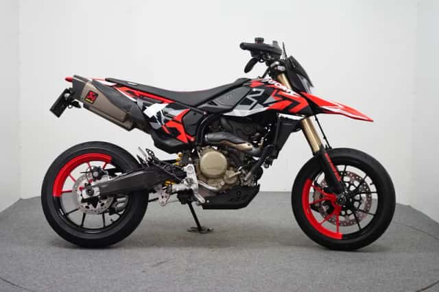 Yamaha MT-09 (2023) thumbnail 5