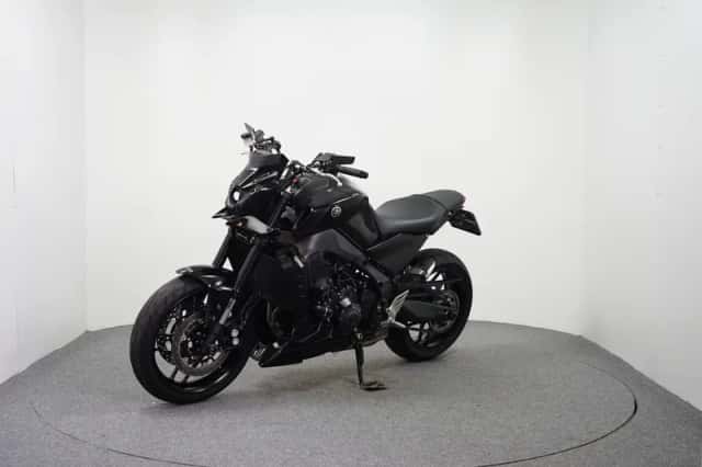 Yamaha MT-09 (2023) thumbnail 4