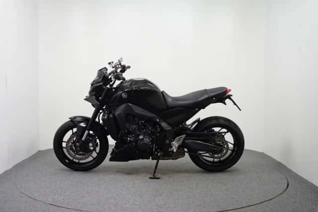 Yamaha MT-09 (2023) thumbnail 5