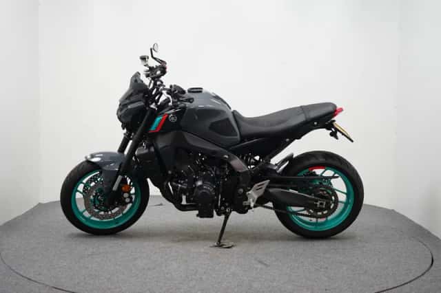 Yamaha MT-09 (2023) thumbnail 5