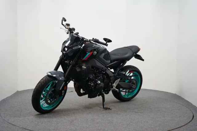 Yamaha MT-09 (2023) thumbnail 4