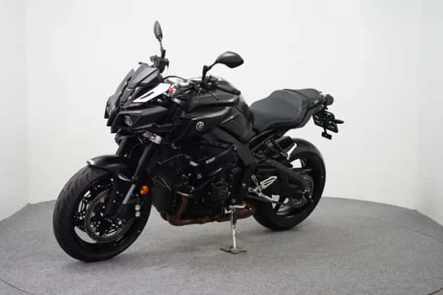 Yamaha MT-10 (2021) thumbnail 4