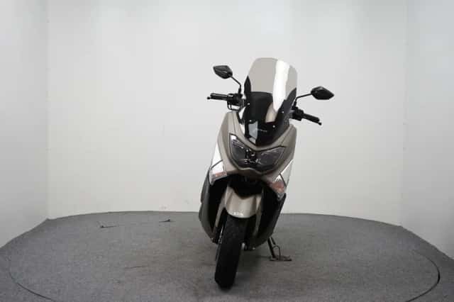 Yamaha NMAX 125 (2017) thumbnail 3