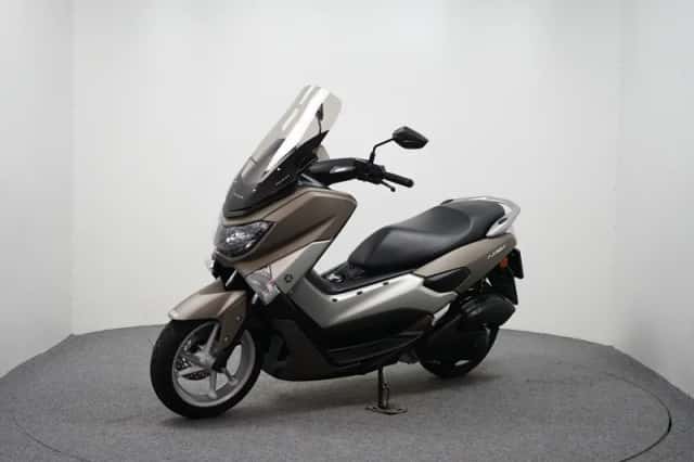 Yamaha NMAX 125 (2017) thumbnail 4
