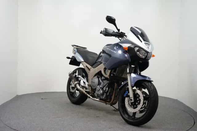 Yamaha TDM 900 (2003) thumbnail 2