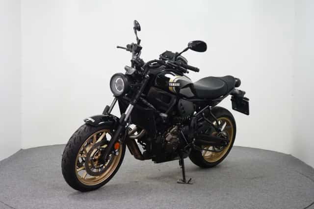 Yamaha XSR700 (2022) thumbnail 4