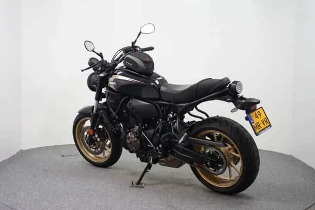 Yamaha XSR700 (2022) thumbnail 6