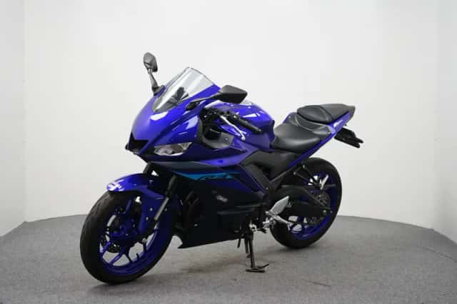 Yamaha YZF-R3 (2024) thumbnail 4