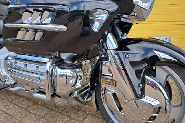 Honda GL 1800 Goldwing (2001) thumbnail 6
