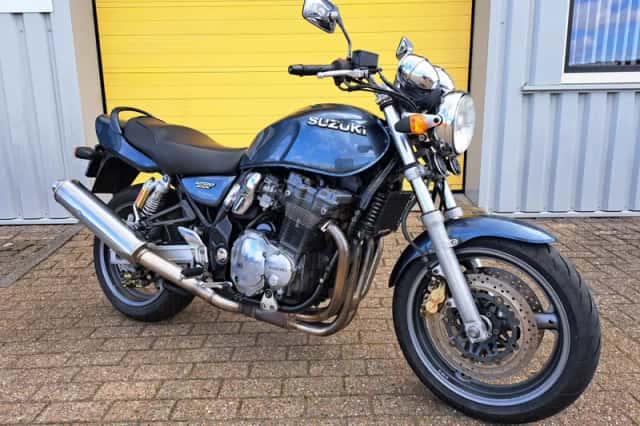 Suzuki GSX 1200 (2001) thumbnail 1