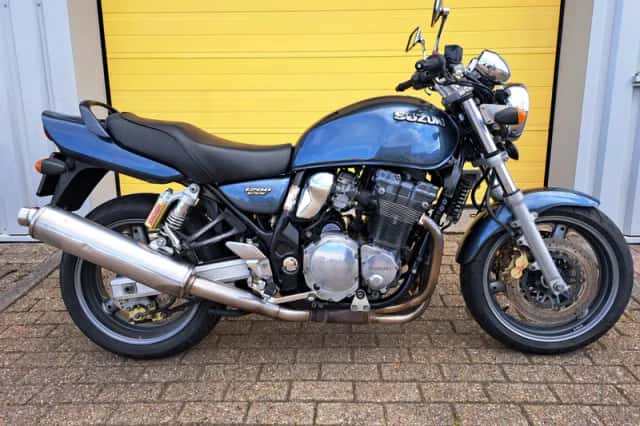 Suzuki GSX 1200 (2001) thumbnail 2