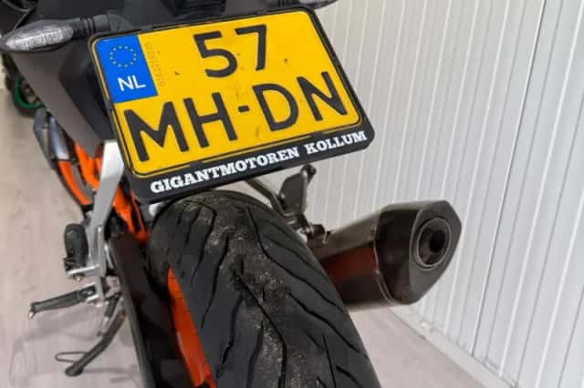 KTM Duke 390 (2016) thumbnail 6