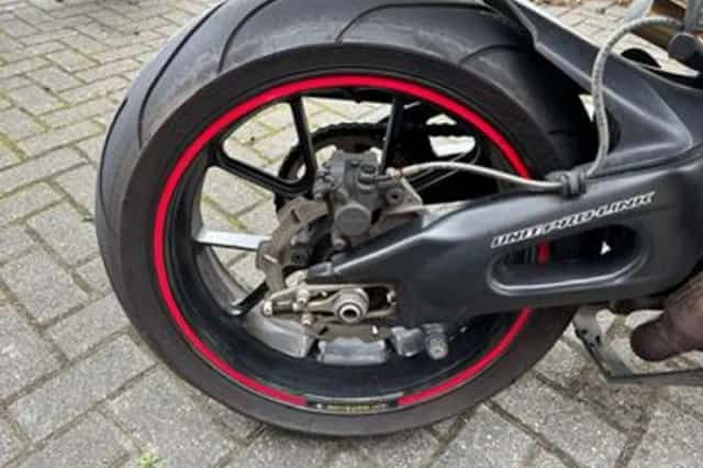 Honda CBR1000RR (2006) thumbnail 5
