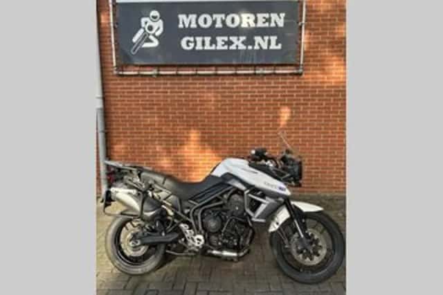 Triumph Tiger 800 XR (2017) thumbnail 2
