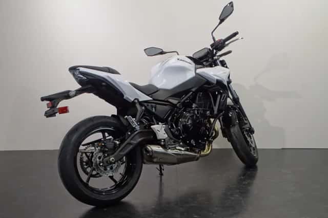 Kawasaki Z650 (2026) thumbnail 3
