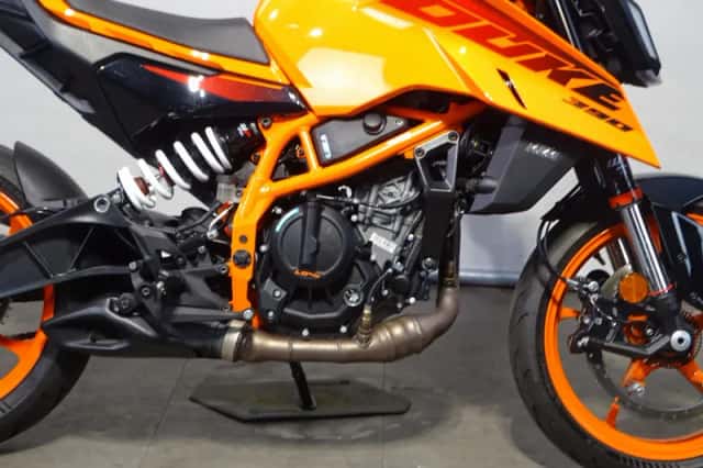 KTM 390 Duke (2025) thumbnail 6