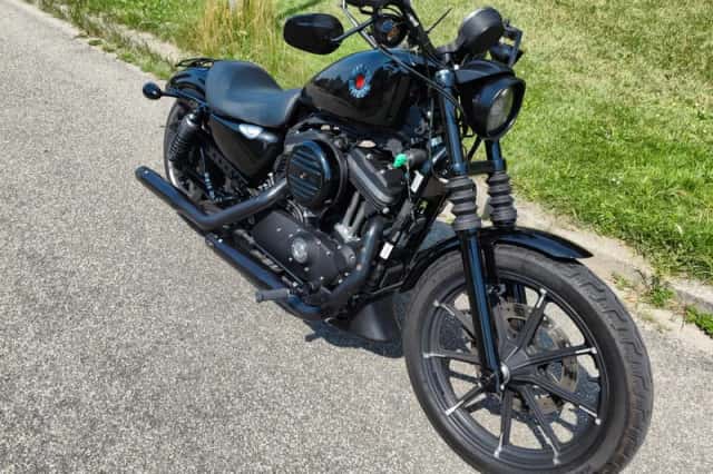 Harley-Davidson 883 N Iron (2019) thumbnail 2