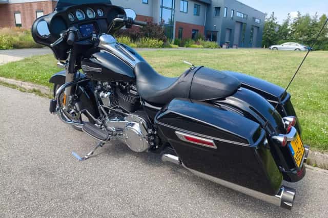 Harley-Davidson Street Glide (2023) thumbnail 6
