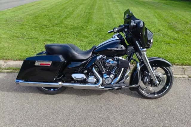 Harley-Davidson Street Glide 103 (2013) thumbnail 1