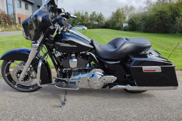 Harley-Davidson Street Glide 103 (2013) thumbnail 4