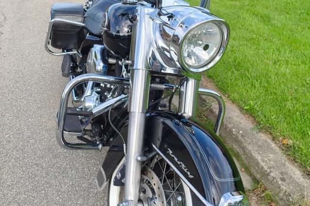 Harley-Davidson 5HD FLHRC (2009) thumbnail 5