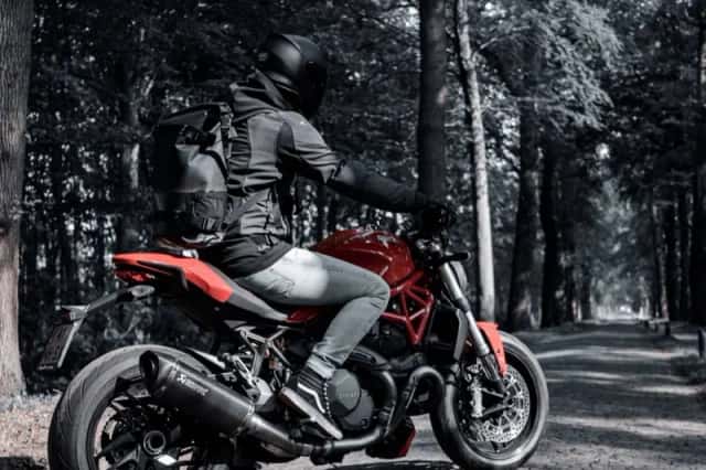 Ducati Monster 1200 S (2017) thumbnail 5