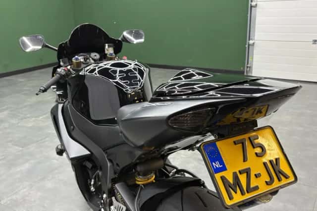 Suzuki GSX-R1000 (2008) thumbnail 5