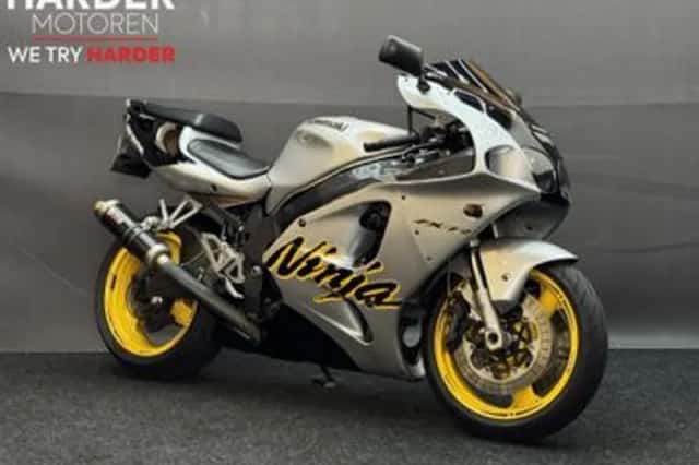 Kawasaki Ninja (2000) thumbnail 1