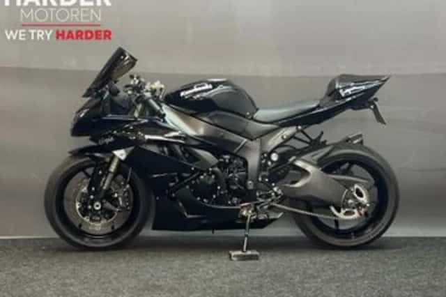 Kawasaki Ninja (2010) thumbnail 4