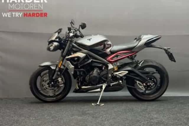 Triumph Street Triple RS (2021) thumbnail 4
