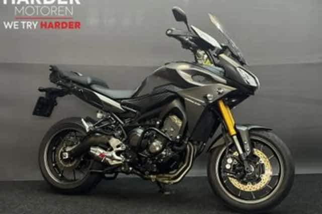 Yamaha Tracer 900 (2015) thumbnail 1