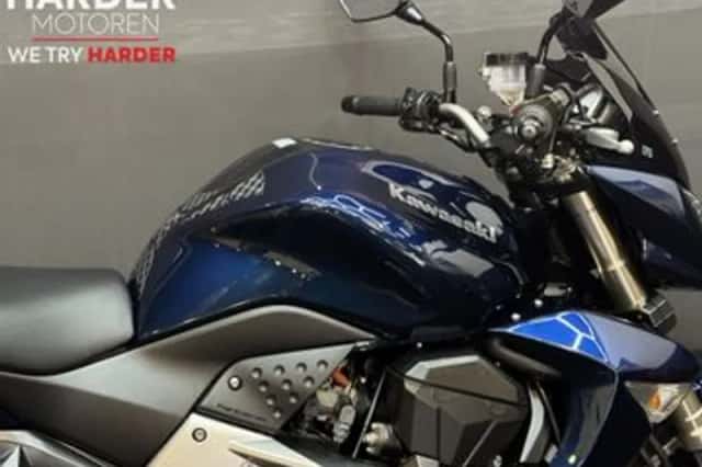 Kawasaki Z1000 (2007) thumbnail 6