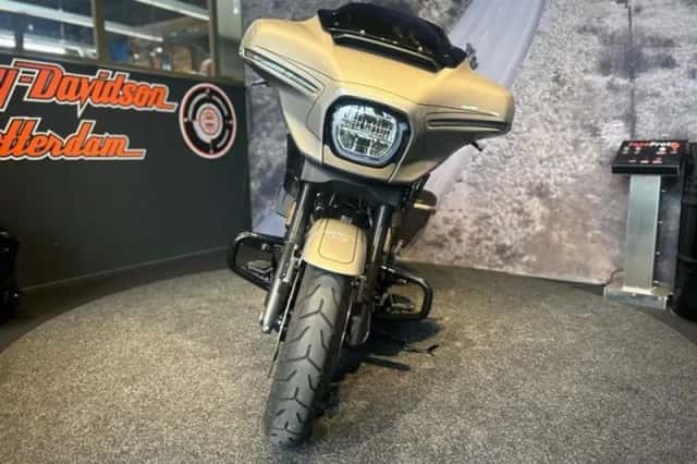 Harley-Davidson Cvo Street Glide (2023) thumbnail 4