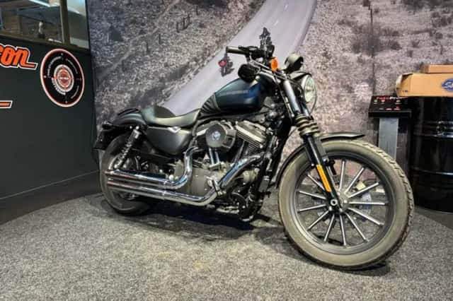 Harley-Davidson Sportster (2011) thumbnail 1