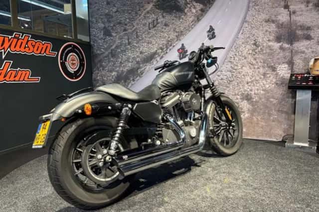 Harley-Davidson Sportster (2011) thumbnail 3