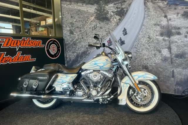 Harley-Davidson Road King Classic (2010) thumbnail 2