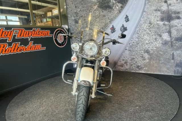 Harley-Davidson Road King Classic (2010) thumbnail 4