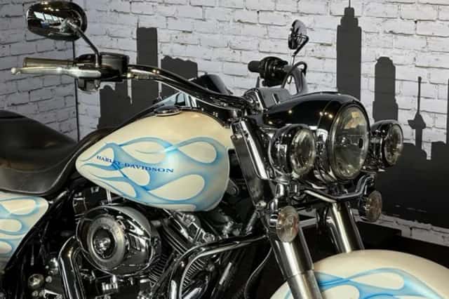 Harley-Davidson Road King Classic (2010) thumbnail 5