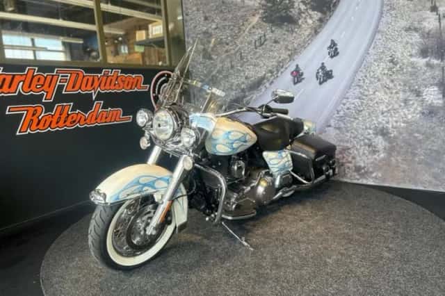 Harley-Davidson Road King Classic (2010) thumbnail 5
