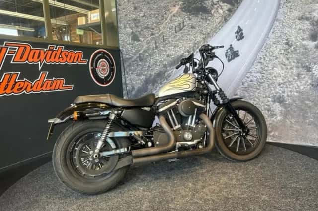 Harley-Davidson Sportster Iron 883 (2009) thumbnail 2