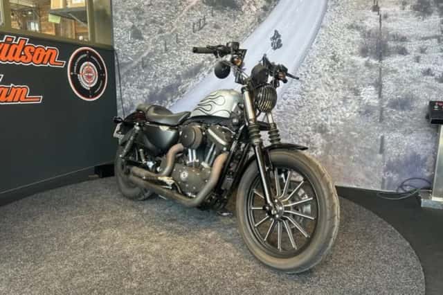 Harley-Davidson Sportster (2009) thumbnail 2
