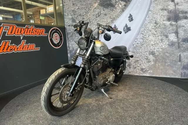 Harley-Davidson Sportster (2009) thumbnail 4