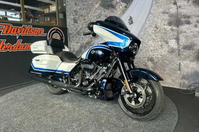Harley-Davidson Street Glide Special (2021) thumbnail 1