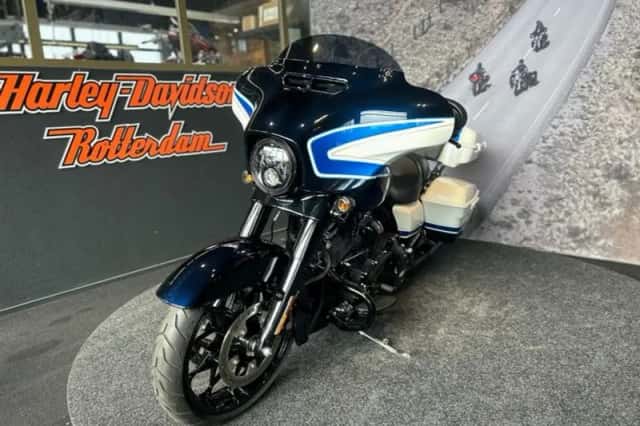 Harley-Davidson Street Glide Special (2021) thumbnail 2