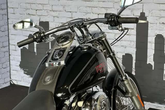 Harley-Davidson Softail Custom (2009) thumbnail 4