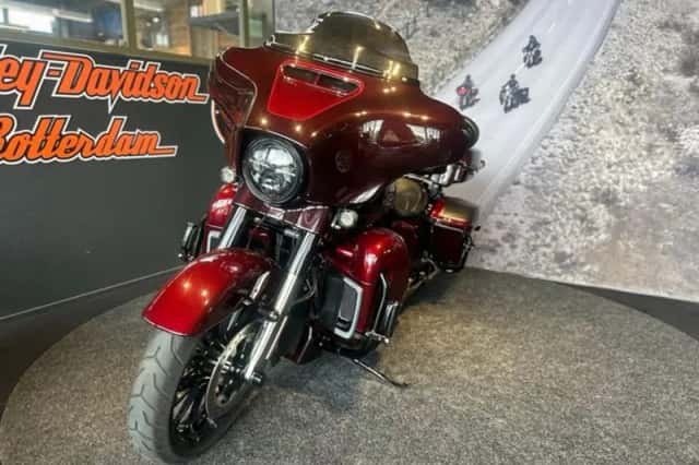 Harley-Davidson Cvo Street Glide (2019) thumbnail 3