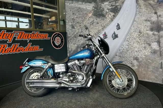 Harley-Davidson Dyna LOW Rider (2006) thumbnail 1