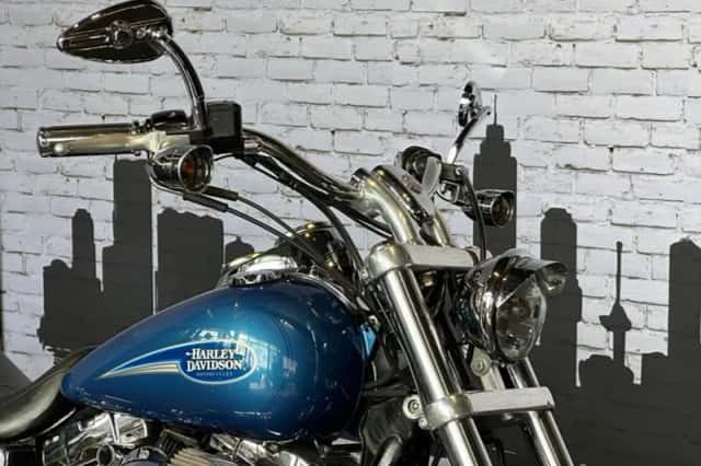 Harley-Davidson Dyna Low Rider (2006) thumbnail 6
